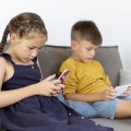 На грани реальной и виртуальной жизни: психолог рассказала ульяновцам о влиянии соцсетей на детей