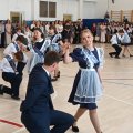 В Ульяновске ливень загнал выпускников в спортзал 