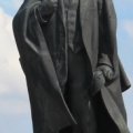 Ленин теряет вид: культовый монумент на Соборной площади ждет спасения