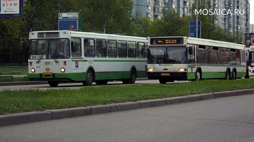 Автобусы промышленная. Автобус Промышленная. Ульяновск транспорт. Школьный автобус Энгельс.