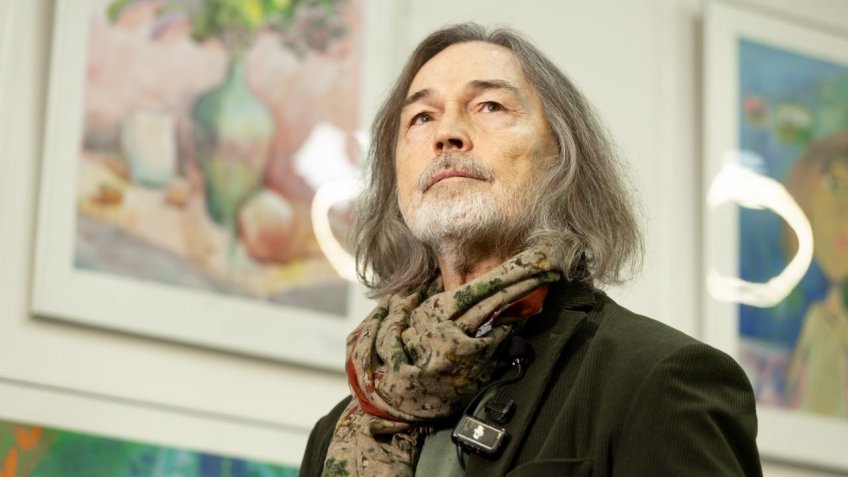  Никас Сафронов страница 