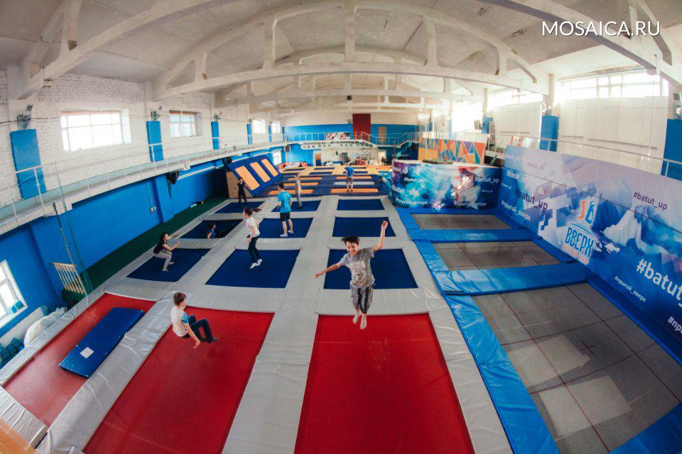 Активити парк элемент, ульяновск. Батутный центр элемент ульяновск. Батутный центр вверх нижний новгород. Батутный центр вверх ульяновск. Концерт руки вверх ульяновск.
