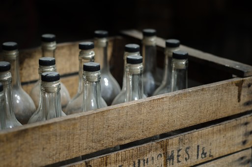 Более 70 тысяч бутылок подпольного алкоголя обнаружили в подмосковном Дмитрове