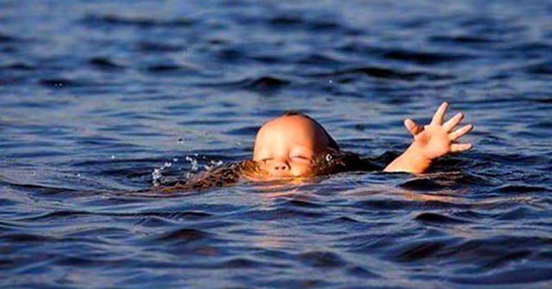 Маленький ребенок утонул в канаве в подмосковных Электроуглях