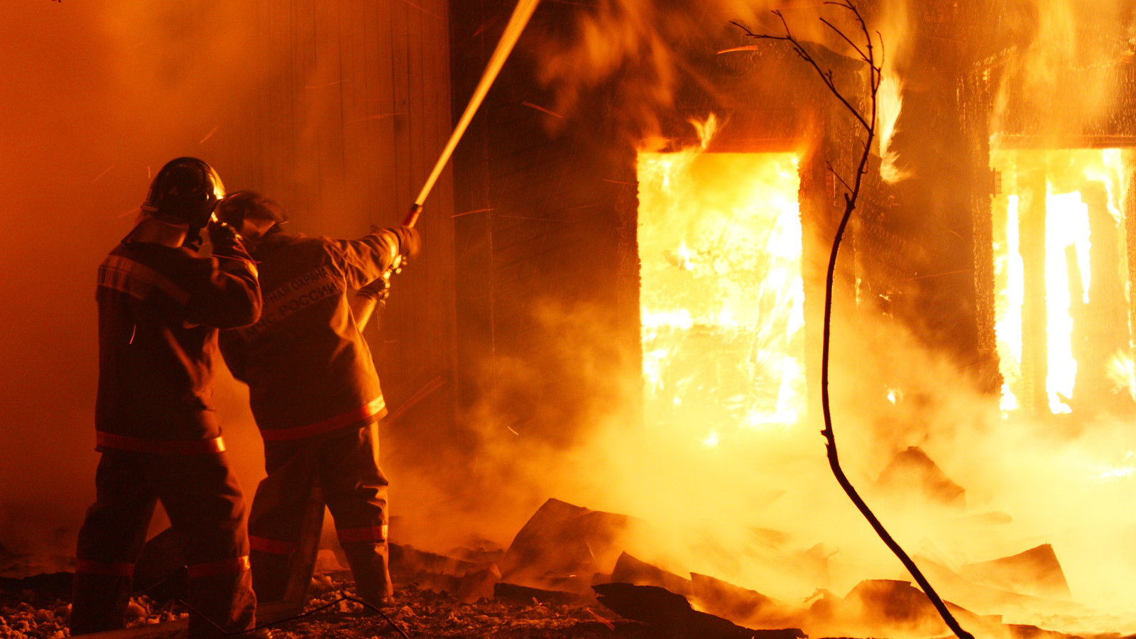 В Ульяновской области во время пожара в жилом доме погиб 35-летний мужчина
