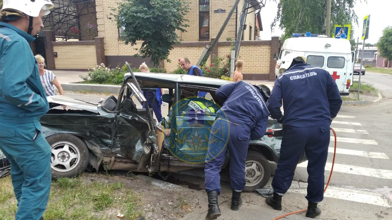 Подробности аварии с четырьмя пострадавшими. В Ульяновске водитель 