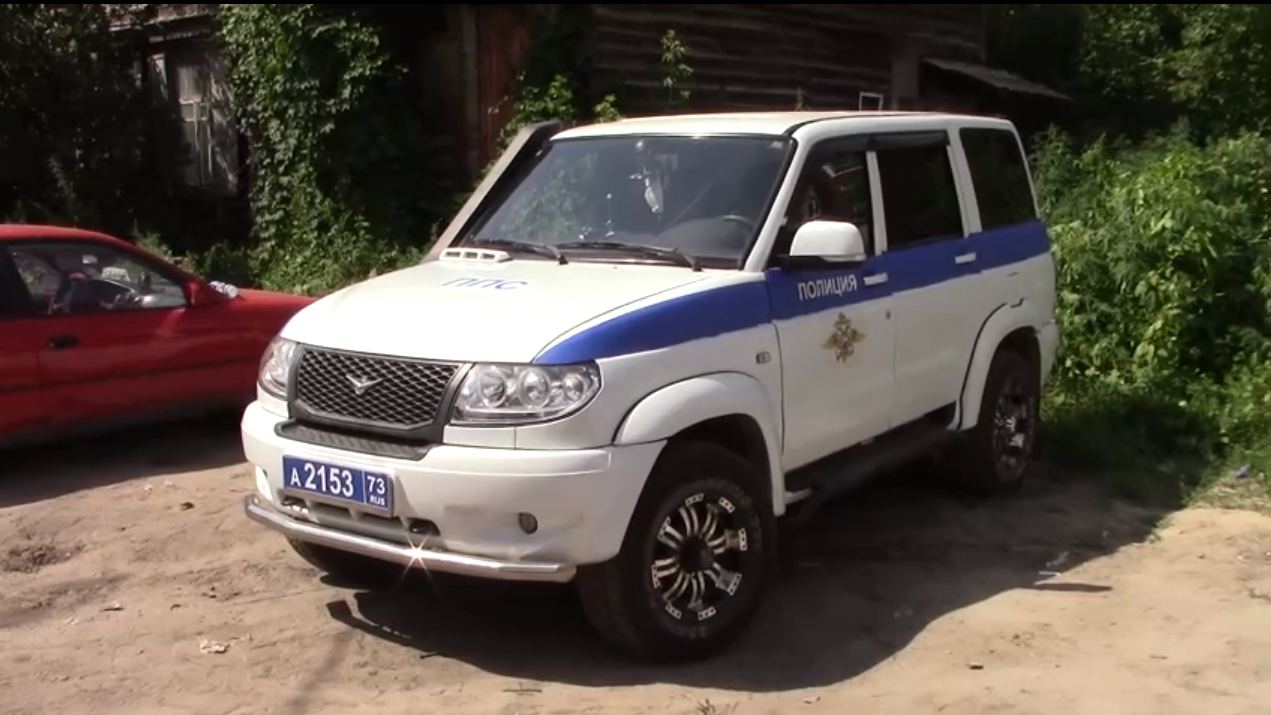 Ульяновские полицейские задержали граждан, которые хотели снять видео-ролик с участием фальшивой машины ППС