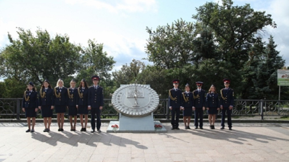 Офицеры и кадеты ульяновского следственного комитета почтили память жертв фашизма