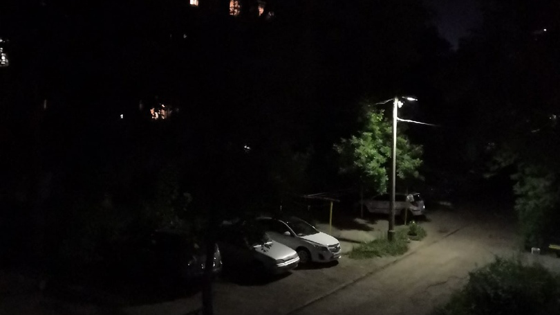Город во тьме.  В некоторых дворах Ульяновска нет освещения, местные жители не знают, что делать