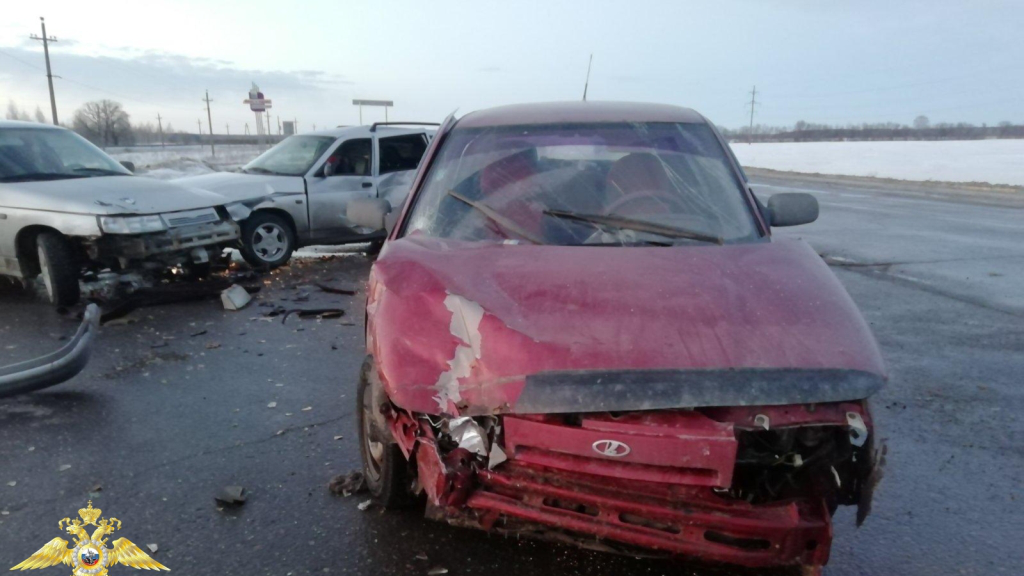 53-летний водитель «десятки» устроил массовую аварию на трассе под Ульяновском