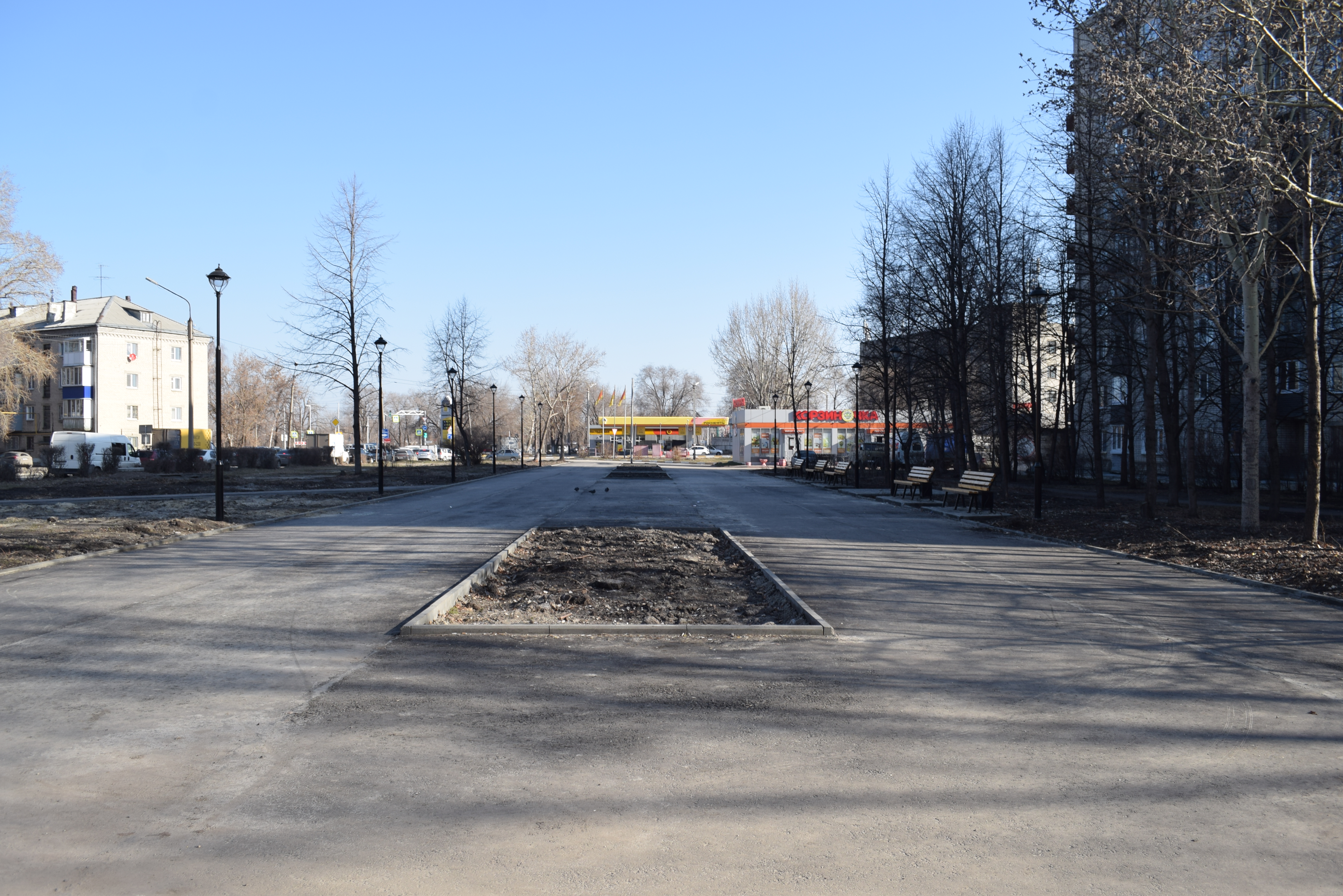 Ульяновская городская. Г Ульяновск сквер Юртова. Сквер Аю Юртова в Ульяновске. Ульяновск Железнодорожный район 1990. Благоустройство сквера фото.