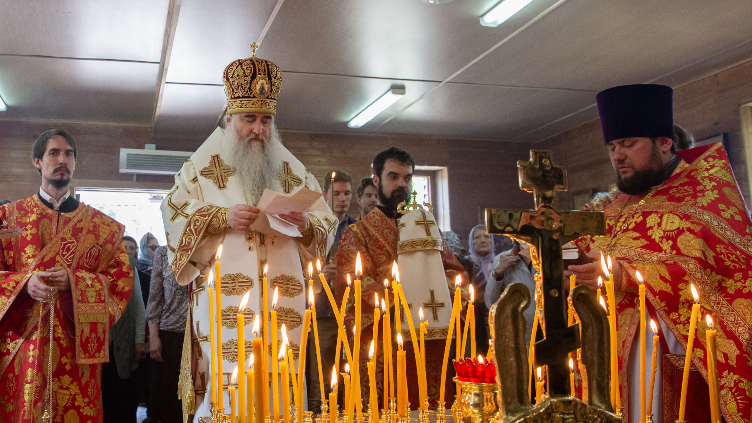 Митрополит Лонгин совершил первую литургию в ульяновском храме в честь иконы Божией Матери «Отрада и Утешение»