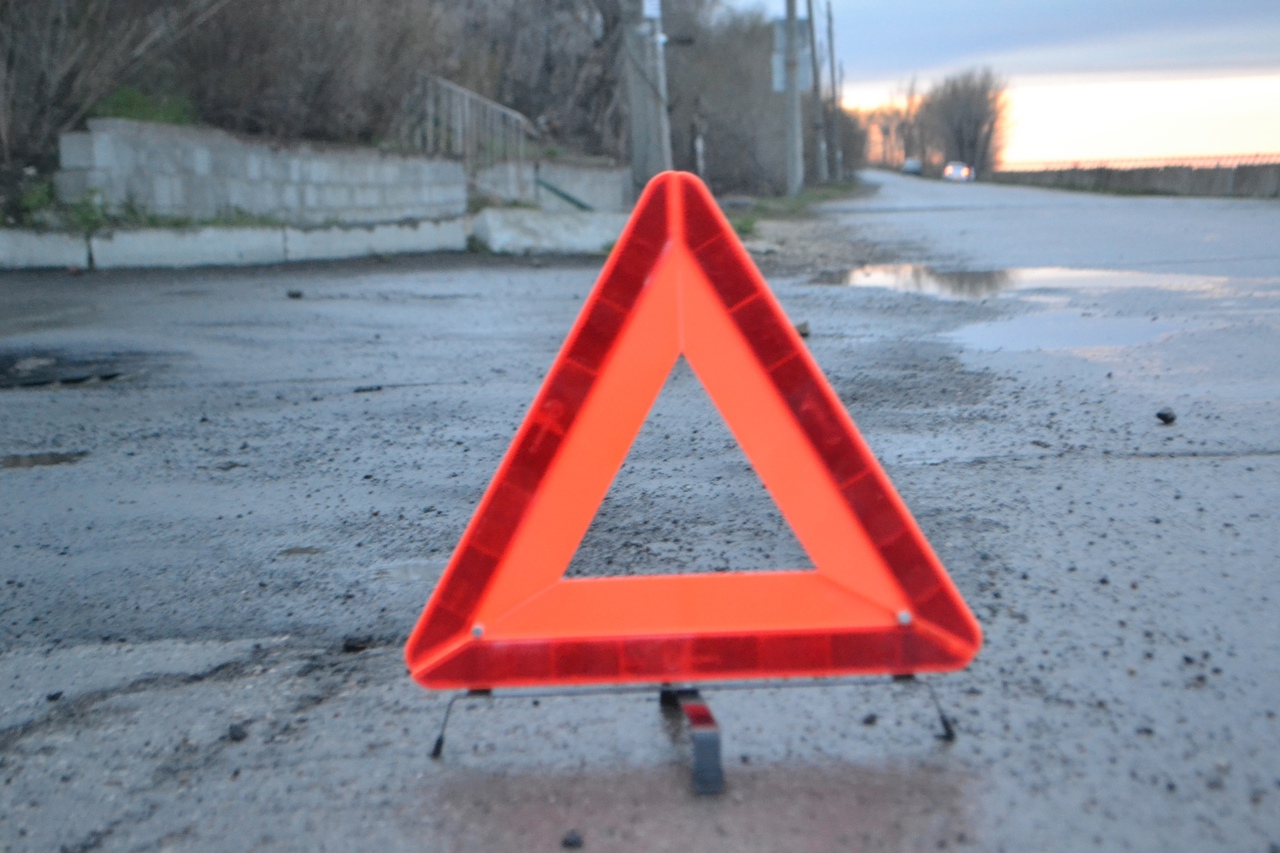 На трассе «Казань – Ульяновск» бесправный мужчина протаранил бесправного водителя мопеда