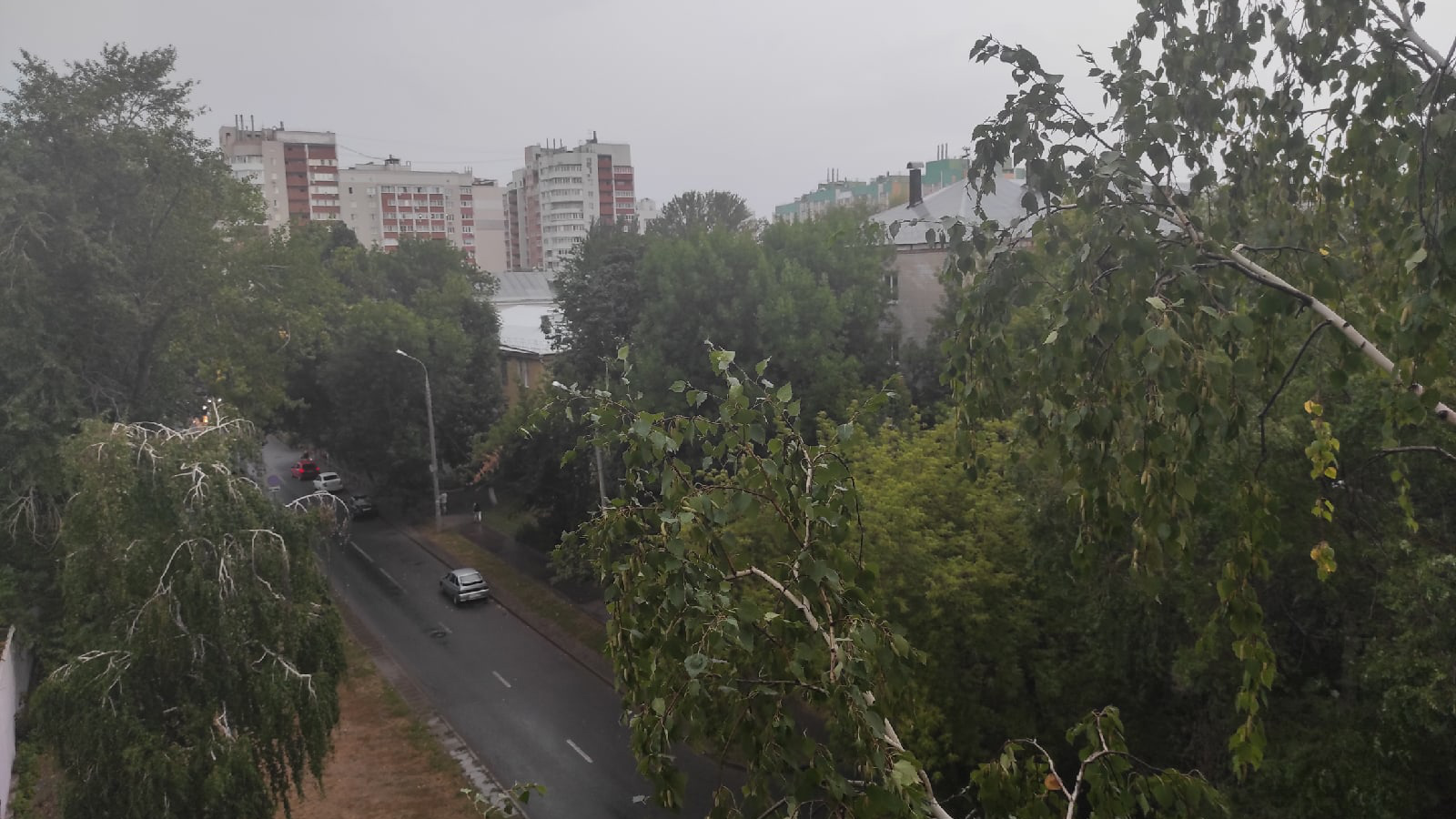 Когда будет дождь в ульяновске. Ульяновск ураган сегодняшний. Ураган в Ульяновске. Ураган в Ульяновске в 2017.