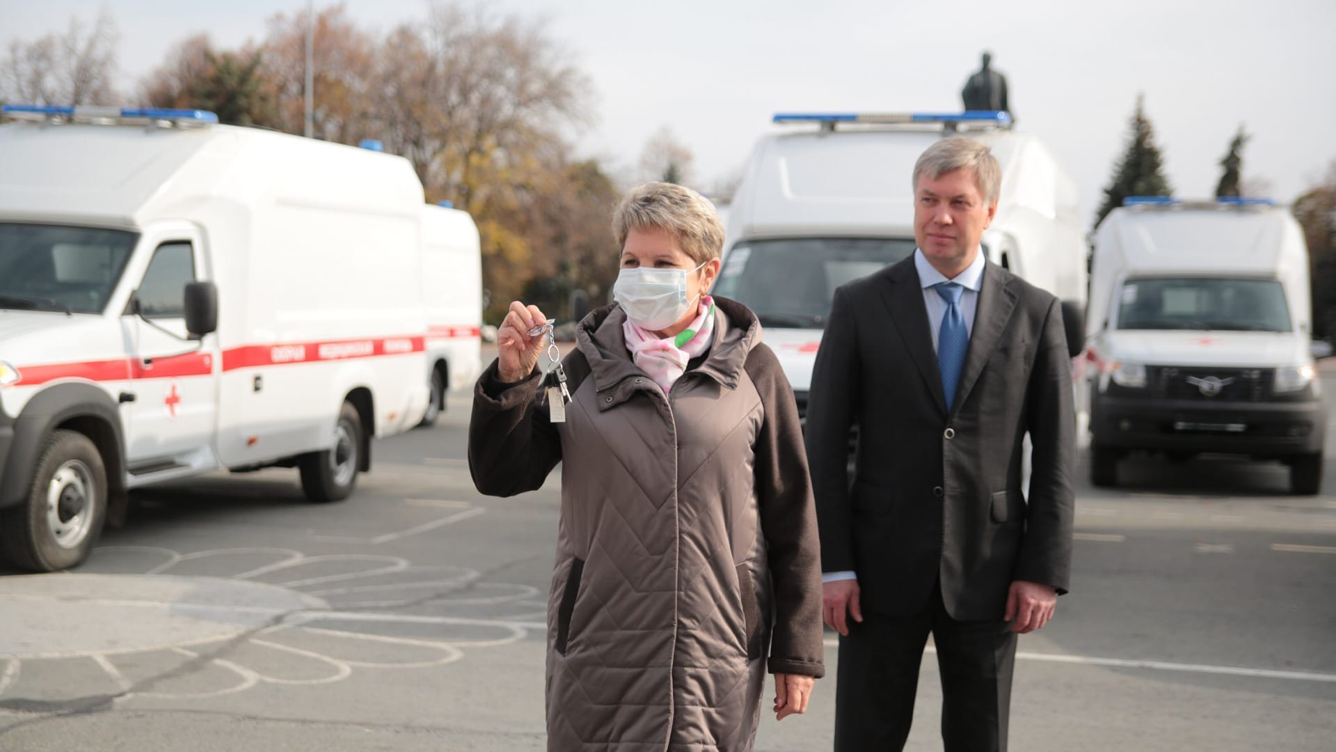 В сельские больницы Ульяновской области передали 20 новых машин скорой помощи