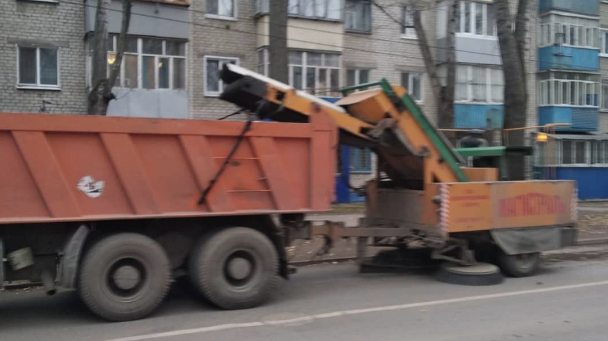 На дорогах Ульяновска ведется ямочный ремонт
