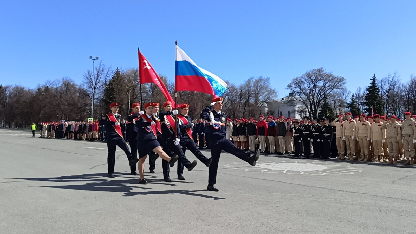 Мероприятия в ульяновске на 9 мая 2024. Порат Победы Ульяновск 2024. Марш Победы. 9 Мая Ульяновск. Ярково день Победы марш солдат.