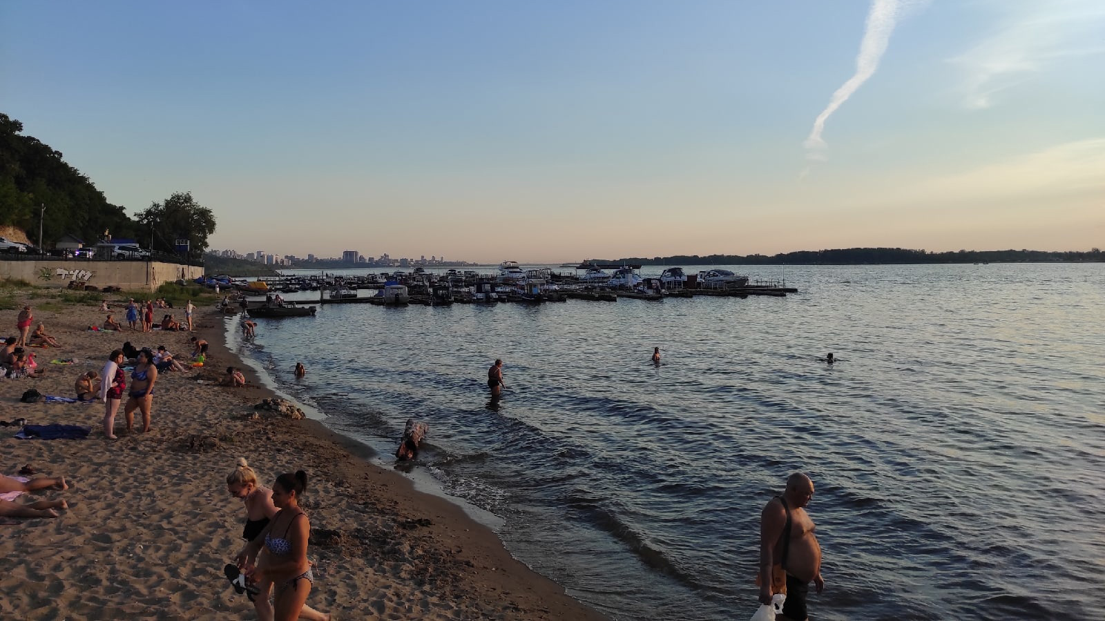 Какая погода в ульяновске в новом городе. Климат Ульяновска. Климатическая Ульяновск. Ветер в Ульяновске. Погода в Ульяновске на сегодня.