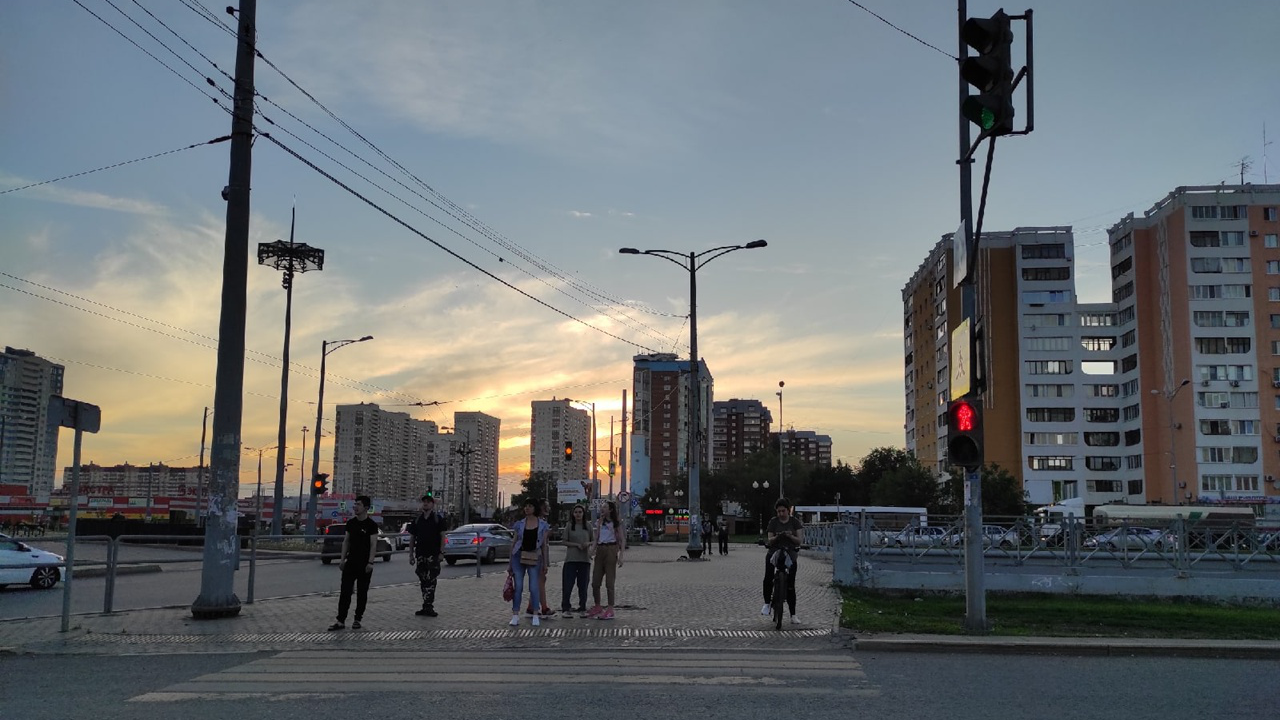 Закрывают ли город. Ульяновск фото. Солнечный день Ульяновск. Жара улмериа Ульяновск. Под градусом фото.