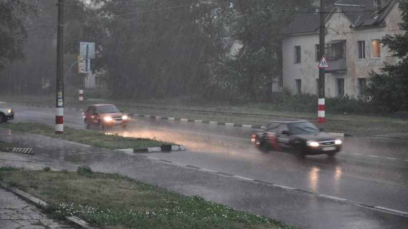 16 июня в Ульяновской области ожидаются шквалистый ветер, ливень и град