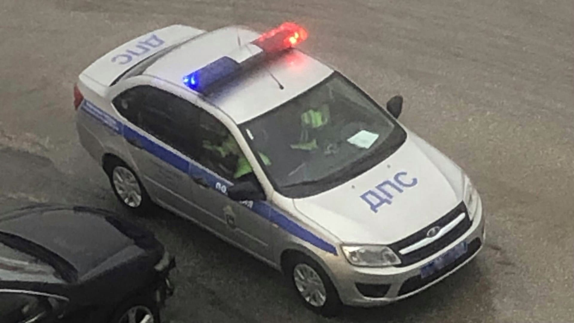 В Ульяновской области водитель попытался дать инспектору ДПС взятку в размере 500 рублей