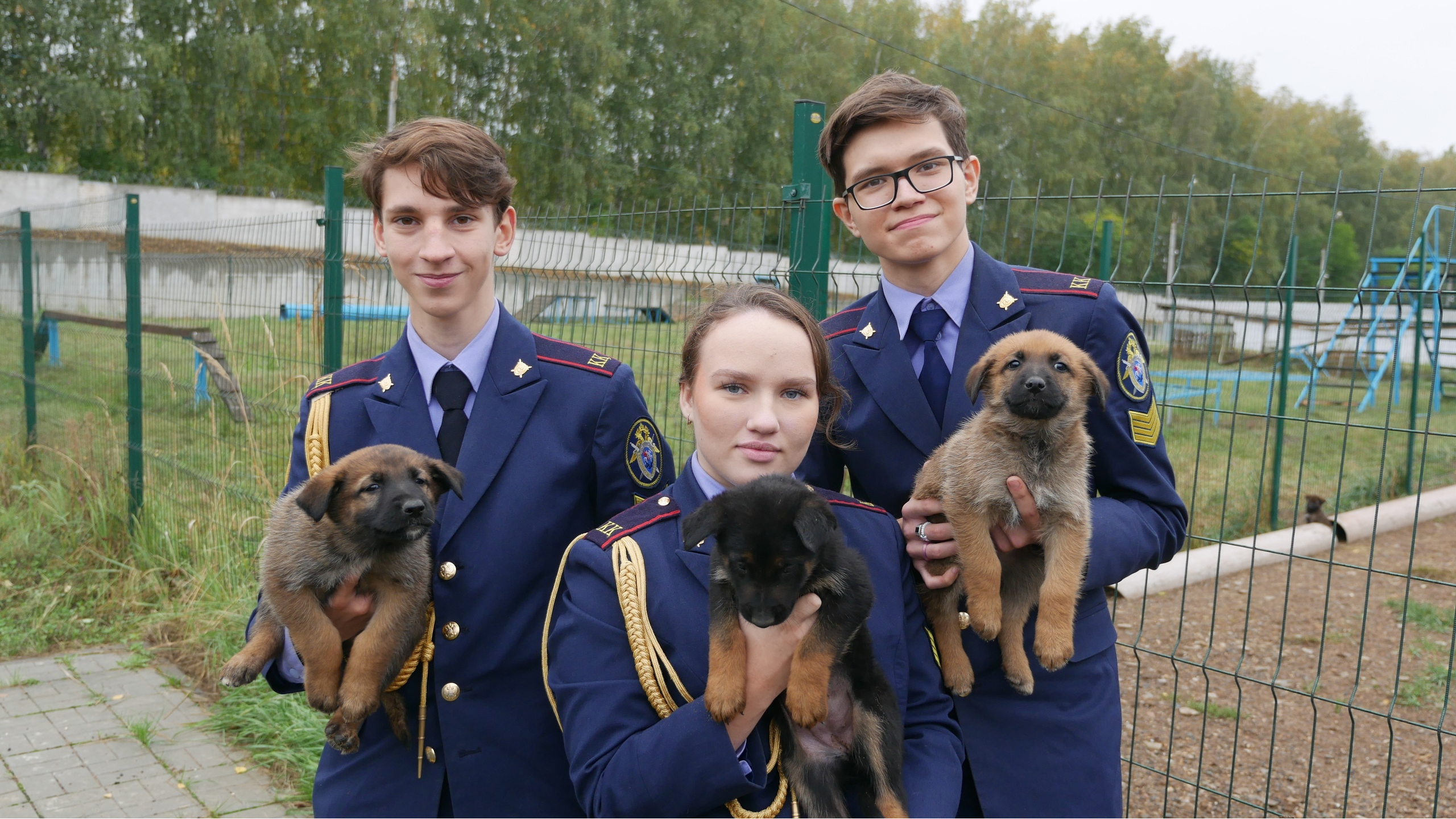 Кадеты СКР посетили кинологический центр в Ульяновске и познакомились со служебными собаками 