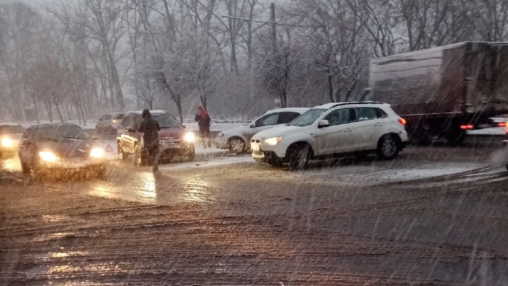 В Ульяновске на проспекте Гая столкнулись два автомобиля