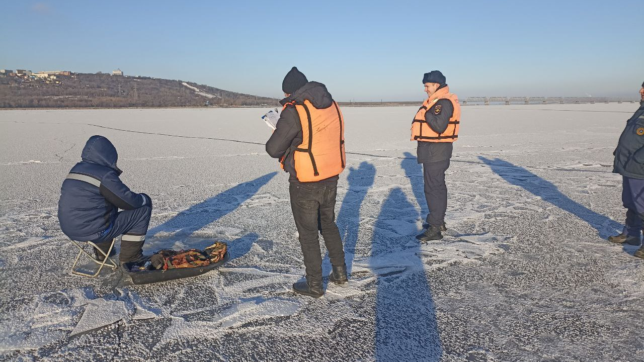 На нарушителей запрета выхода на лёд в Ульяновске составили 3 протокола