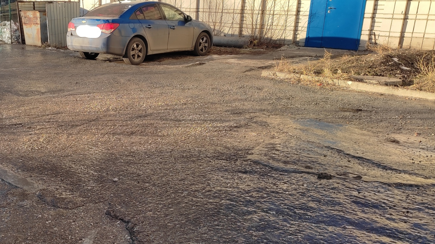 В 69 дворах Ульяновска лед чистить даже не начинали: администрация города будет жаловаться на УК в прокуратуру