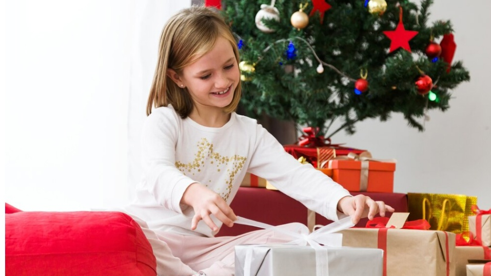Дети мобилизованных ульяновцев получат бесплатные новогодние подарки