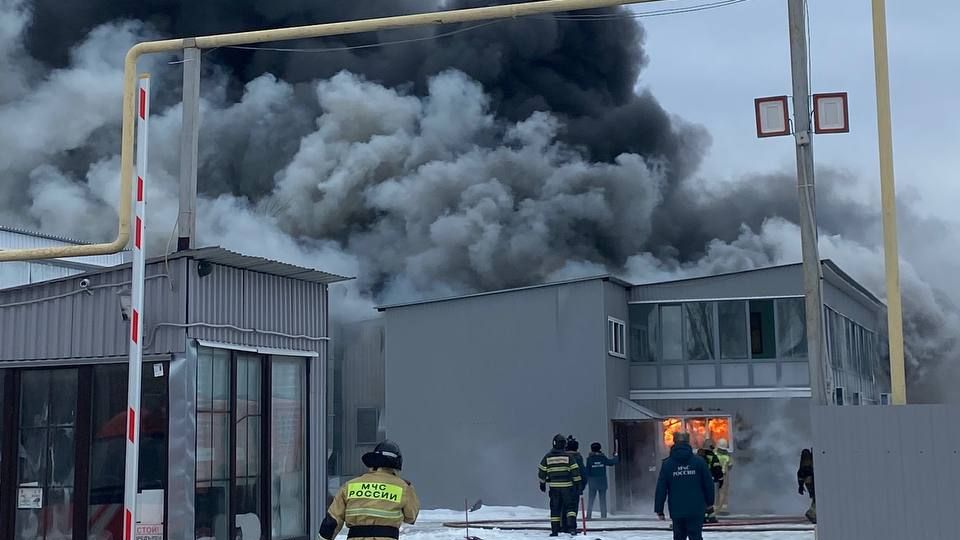 Пожар фото. Пожар в Ульяновске. Пожар в здании. Сгоревшее здание. 1 1 экстренные новости