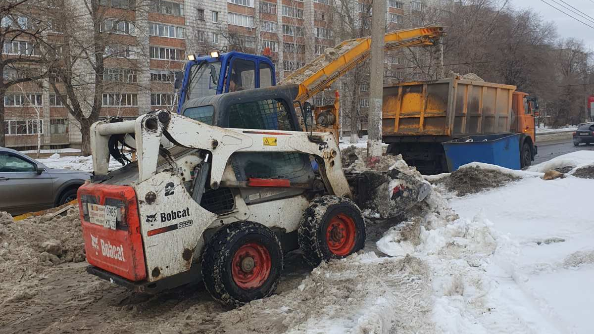 4 марта «Дорремстрой» залатает ямы на дорогах и вывезет снег с улиц
