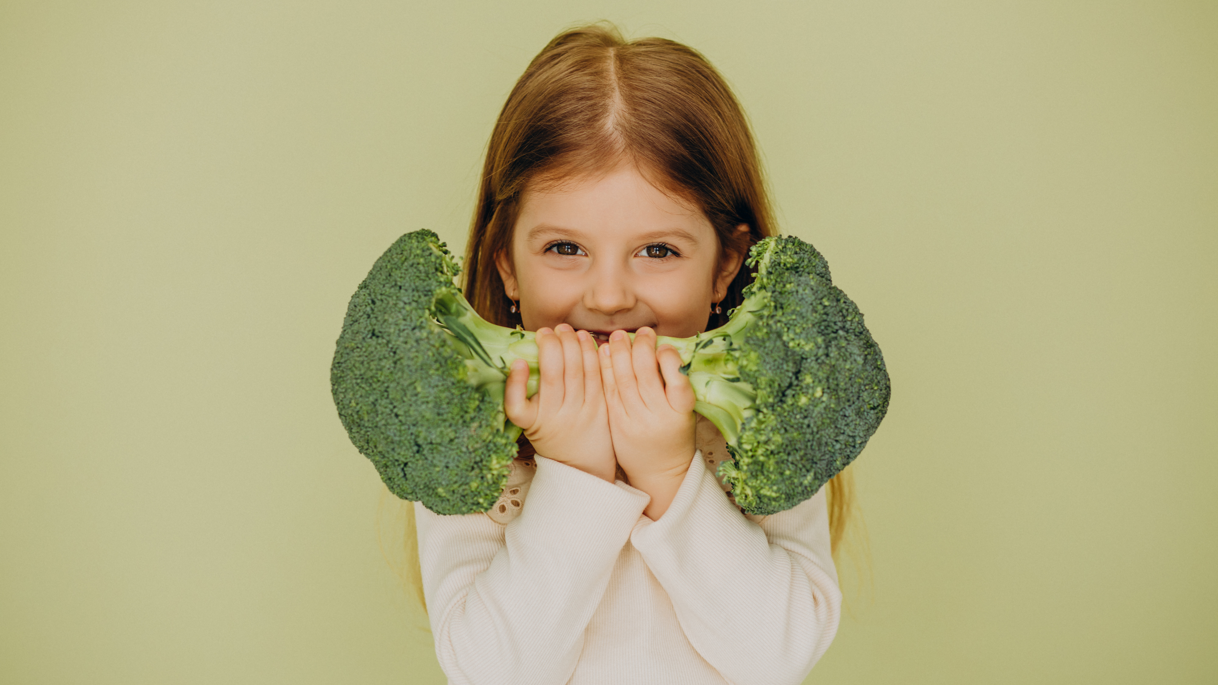 В России на законодательном уровне хотят запретить вегетарианство и сыроедство для детей