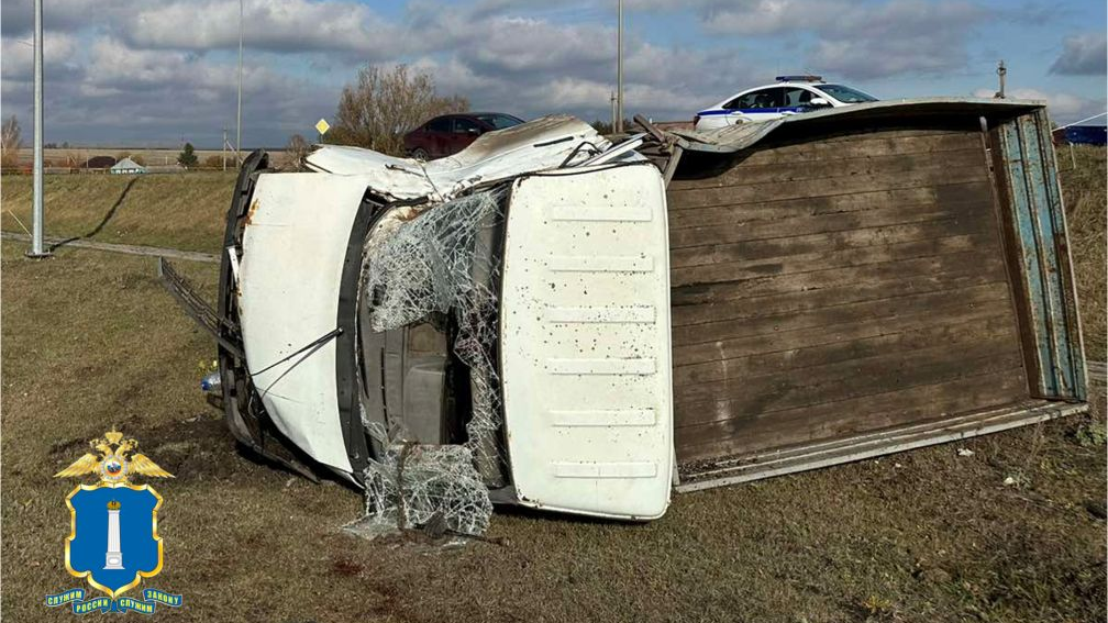 На трассе «Цивильск-Ульяновск» КамАЗ врезался в грузовик: есть погибший и пострадавший
