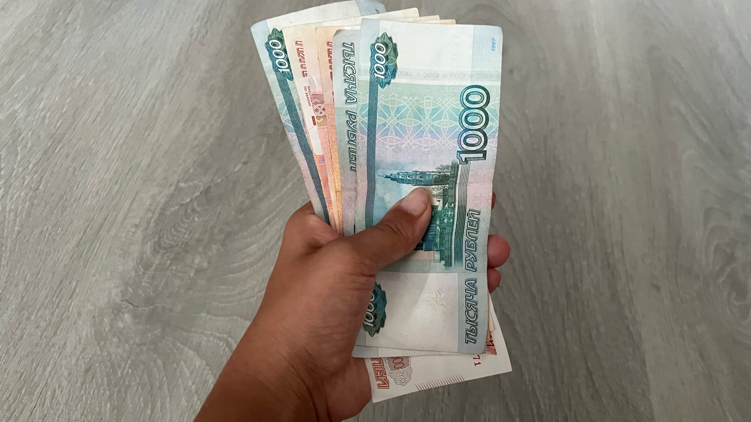 Сколько ульяновцев получают зарплату от 100 тысяч рублей: подсчитали эксперты