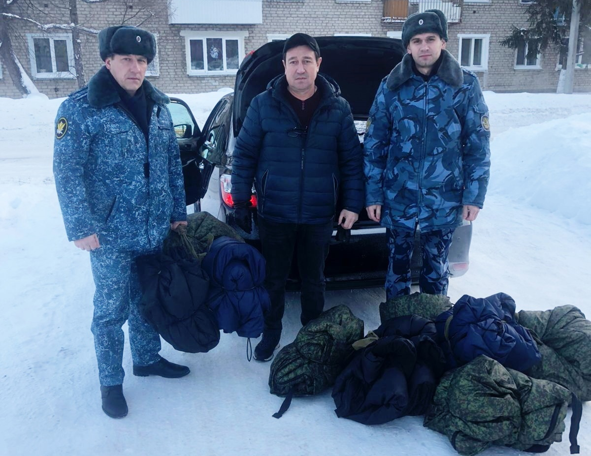 В Димитровграде заключенные из ИК-3 сшили спальные мешки для бойцов СВО
