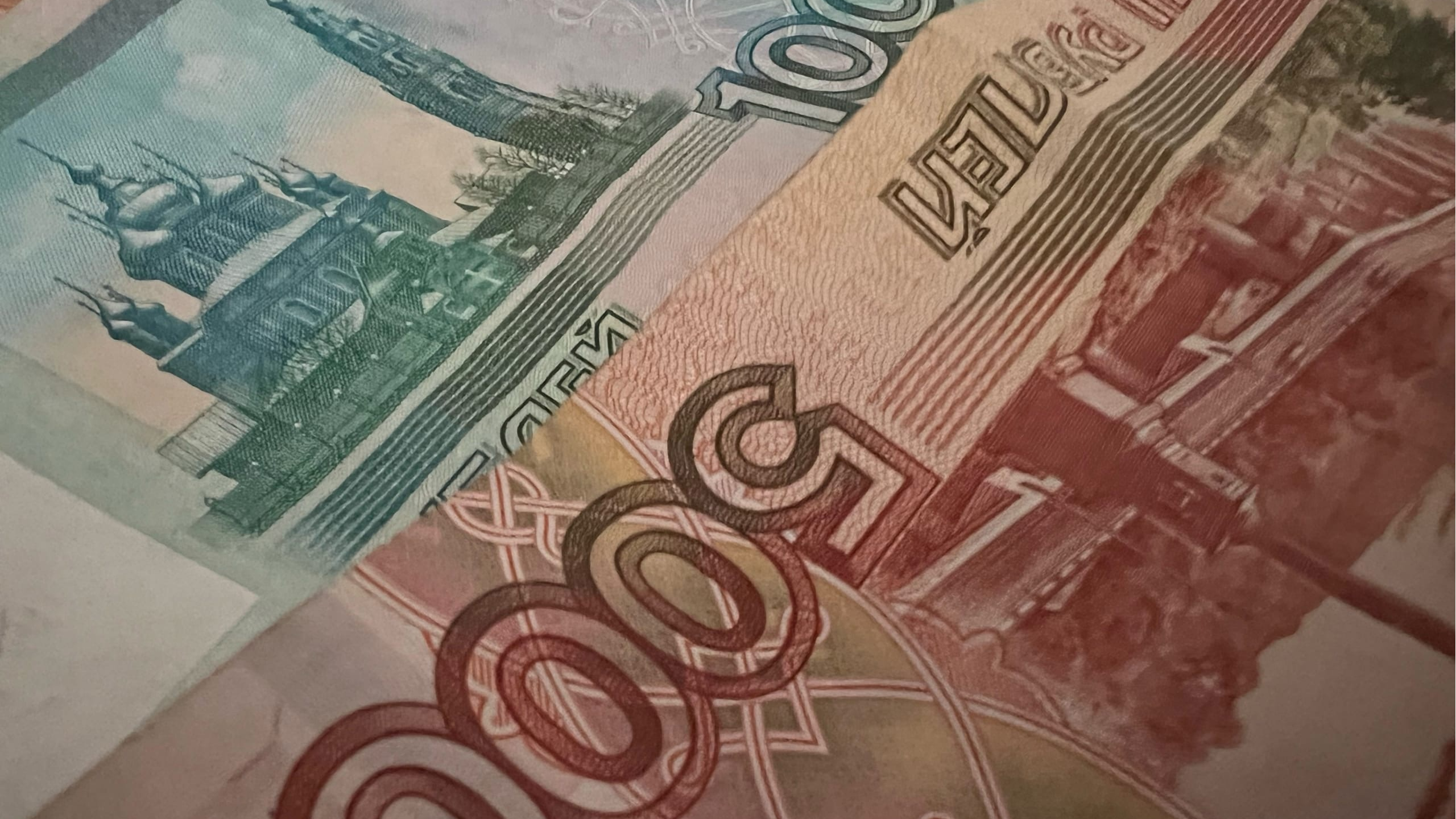 Обманутый ульяновец отдал мошенникам почти миллион рублей