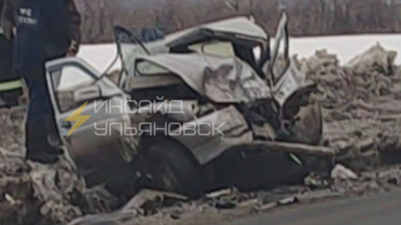 Утром 13 марта на трассе «Цивильск - Ульяновск» столкнулись две легковушки: есть погибший и пострадавший
