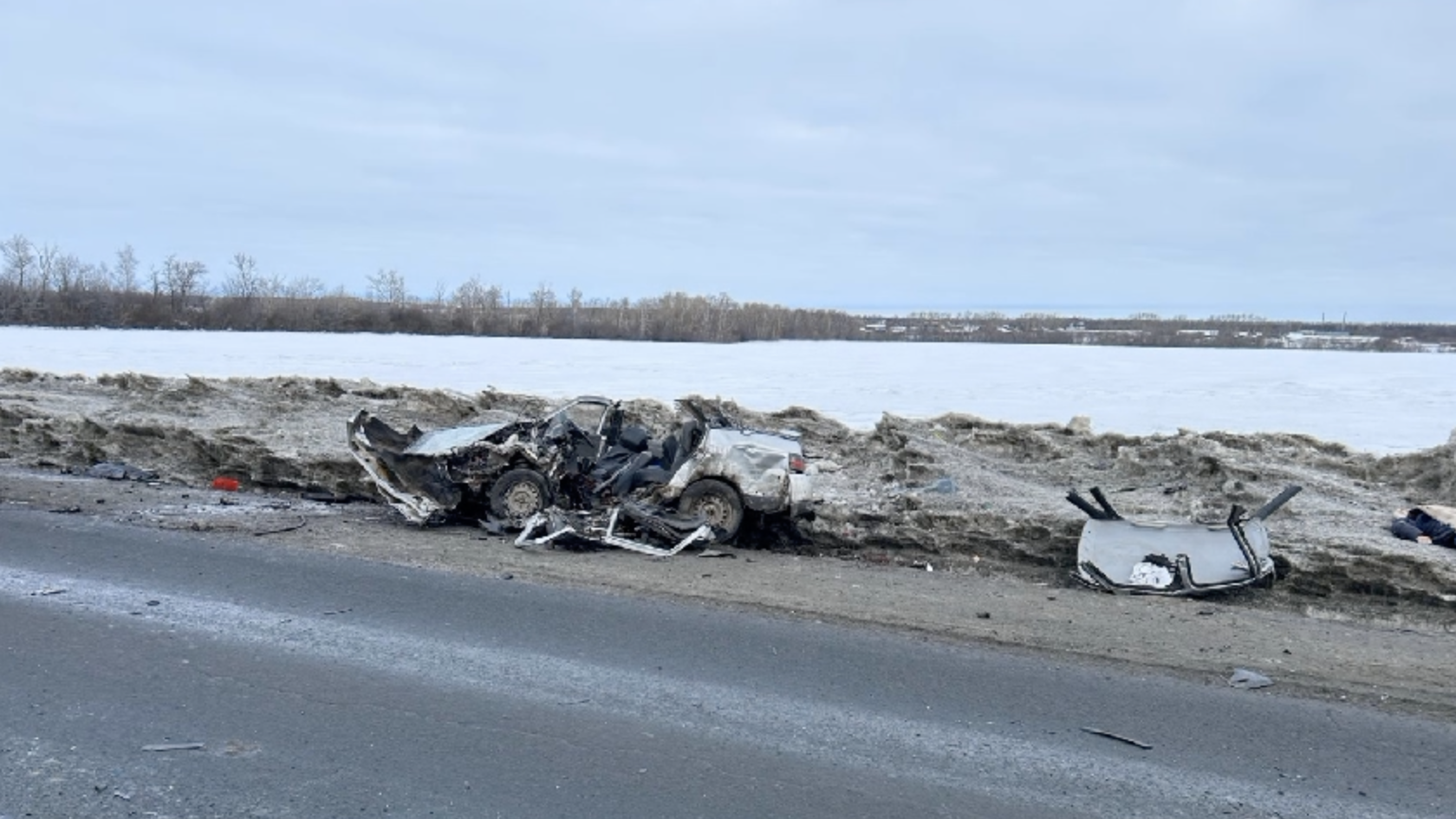 Водитель «Лады» погиб на месте: появилось видео с места жуткого ДТП в Ульяновском районе