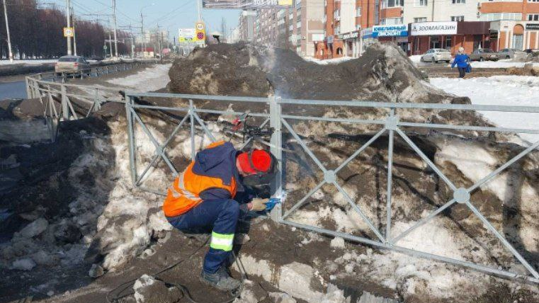 Все опоры и ограждения, поврежденные во время уборки снега в Ульяновске, восстановят до конца весны