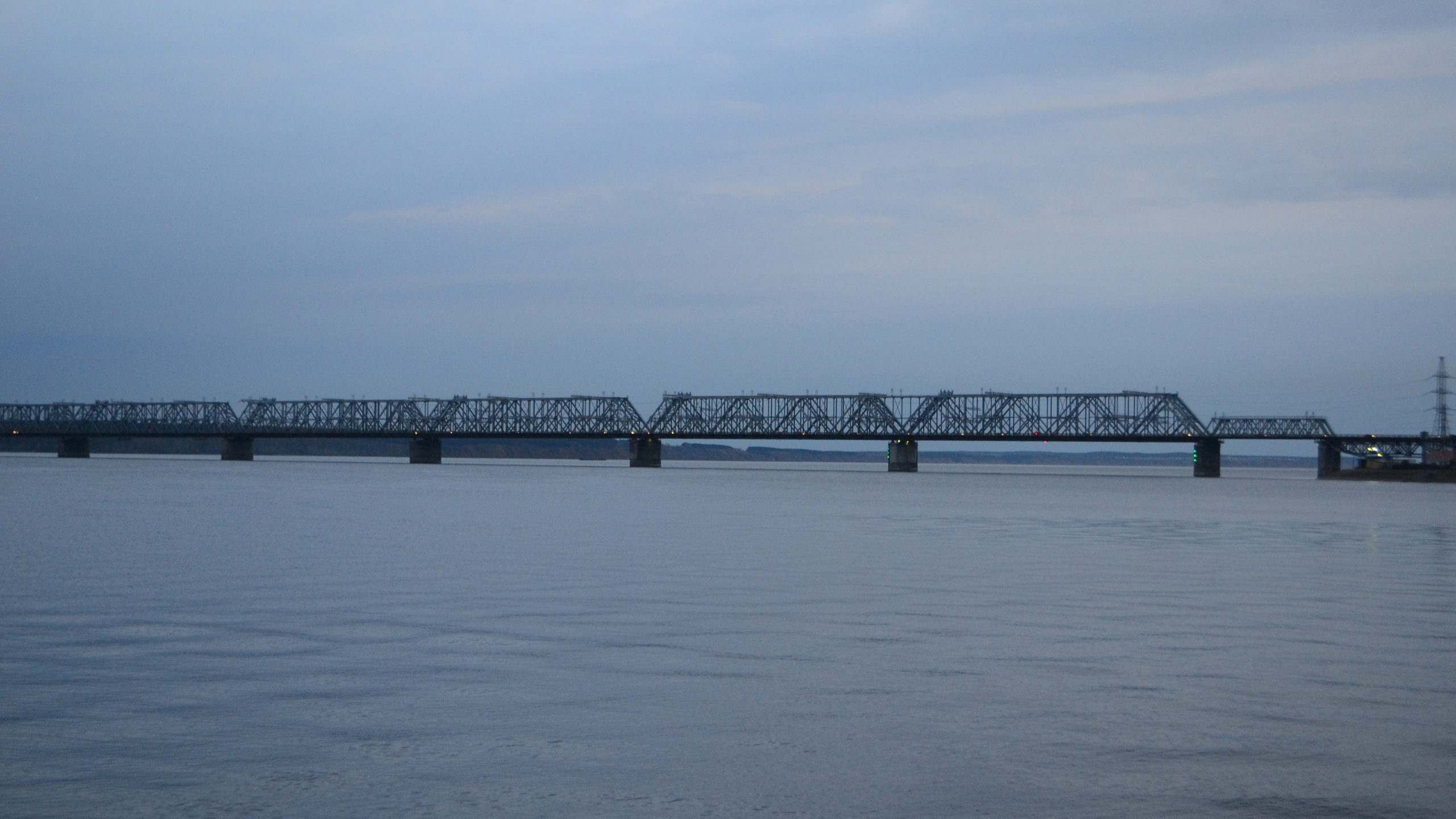 Ремонт швов продолжат: в мэрии Ульяновска заявили о регулярном перекрытии Императорского моста