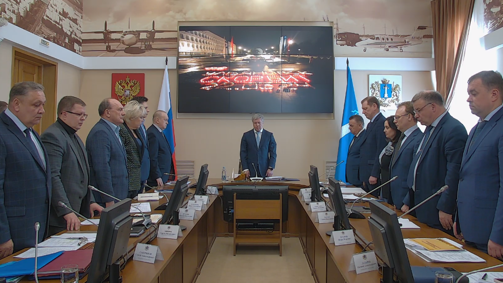 Еженедельный штаб в Ульяновской области начали с минуты молчания 