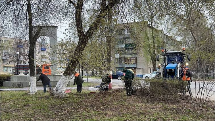 Мэрия озвучила график санитарных пятниц и дату первого городского субботника в Ульяновске