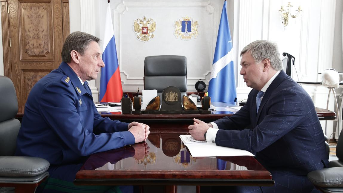 Обсудили наиболее острые вопросы: заместитель Генпрокурора России встретился с губернатором Алексеем Русских