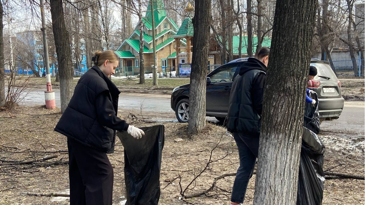 В Ульяновске стартовала санитарная пятница: где проходят благоустроительные работы