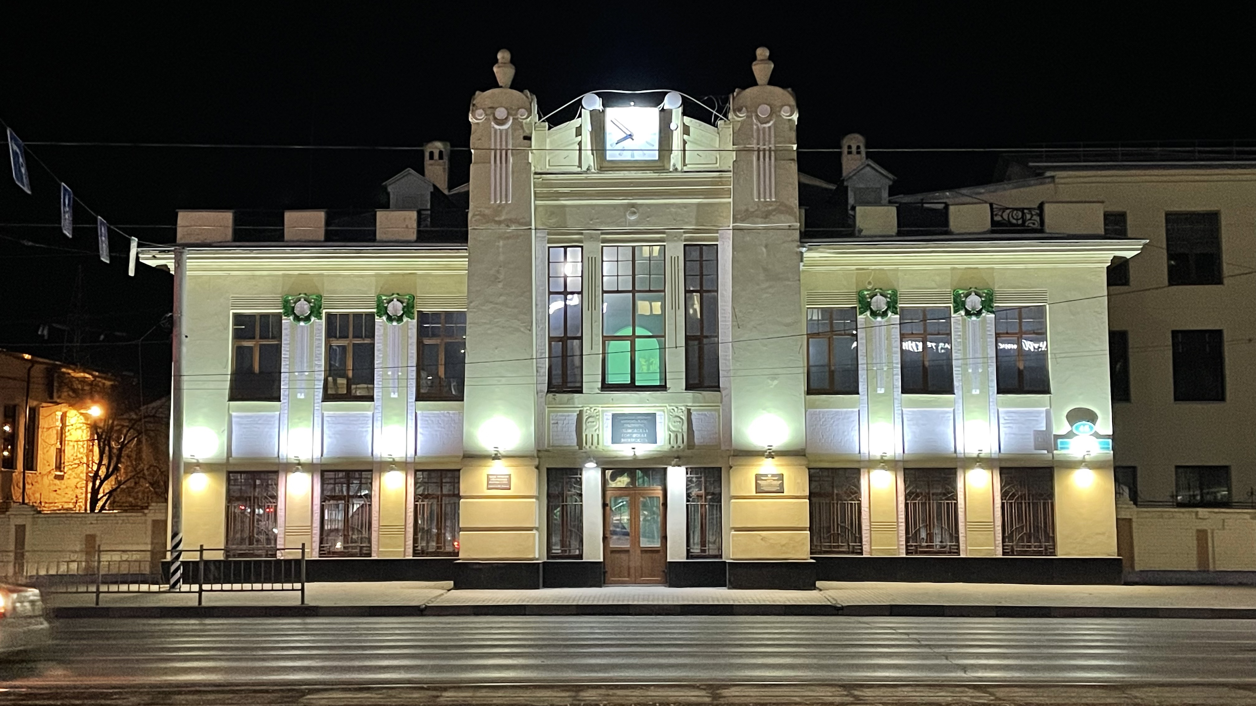 В двух районах Ульяновска отключат свет 10 апреля: названы точные адреса