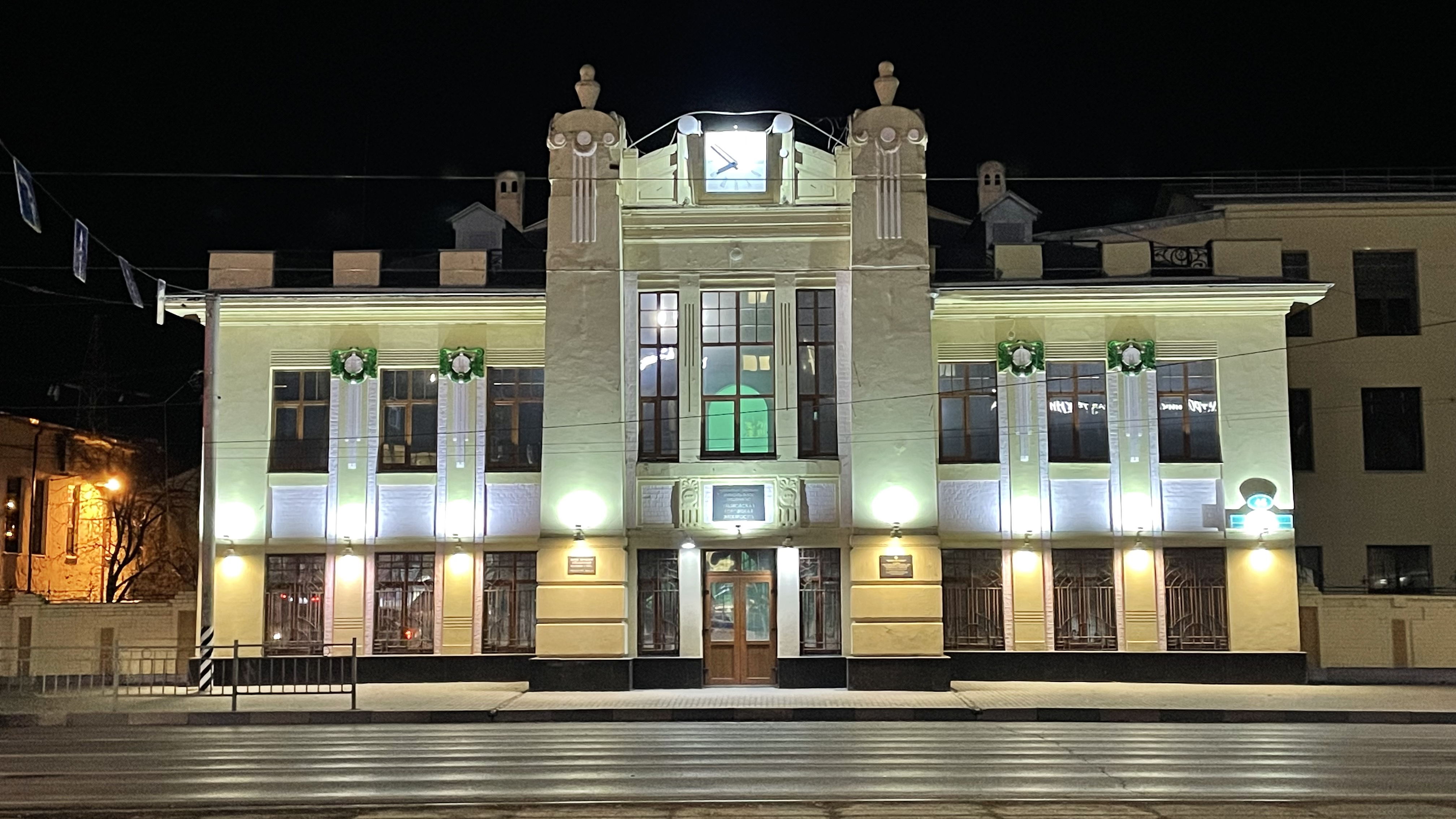 Где в Ульяновске отключат свет 17 апреля: названы точные адреса