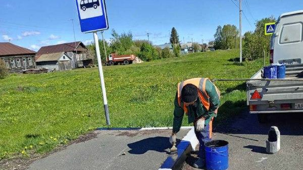 В Ульяновской области дорожные службы очистили от грязи 65 мостов
