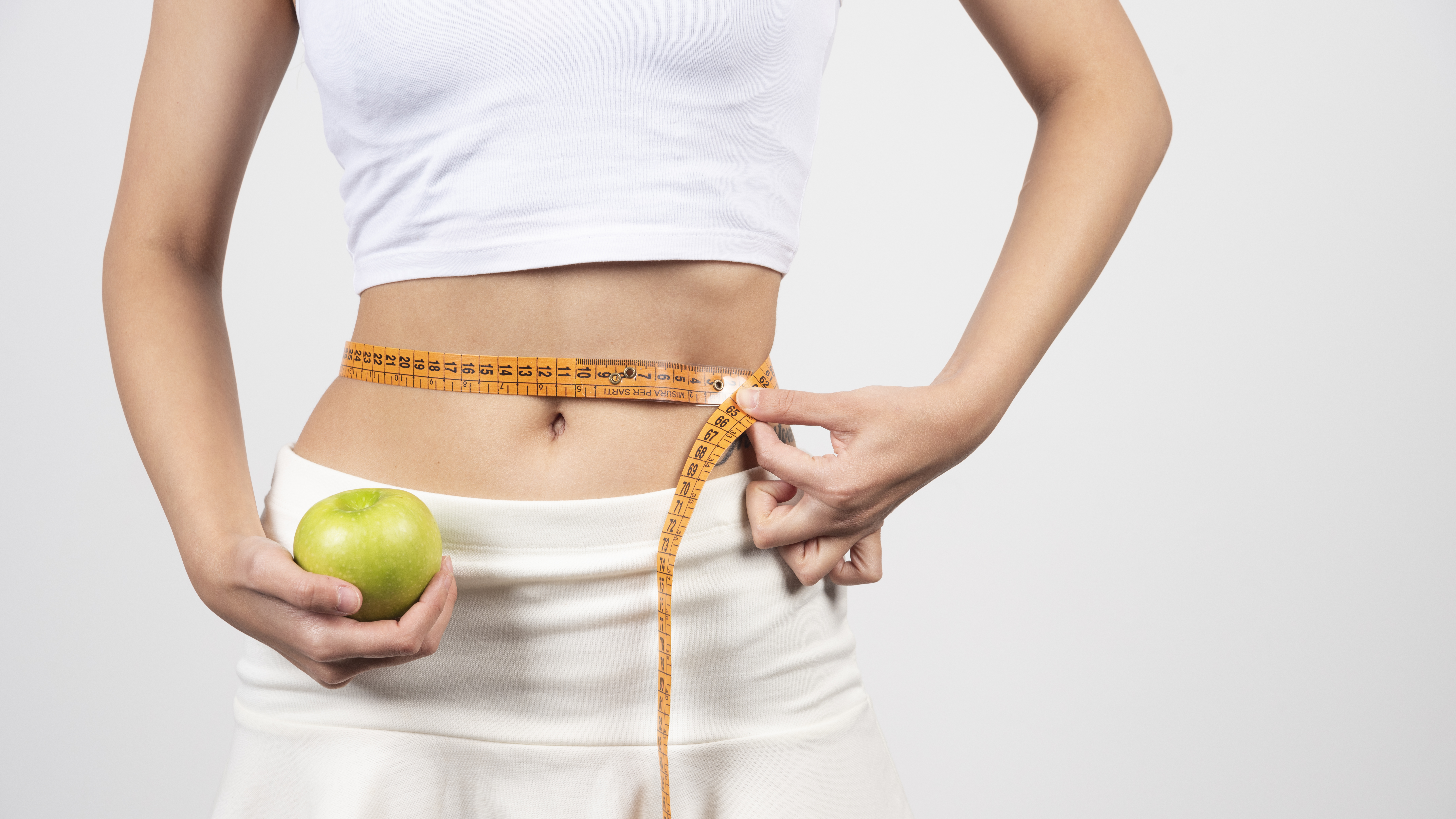 «Низкокалорийная диета бессильна»: Мясников объяснил, почему не получается сбросить вес