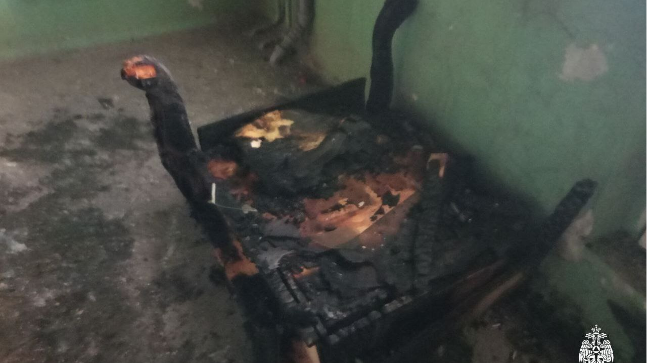  В центре Ульяновска загорелся жилой дом: эвакуировали 32 человека 